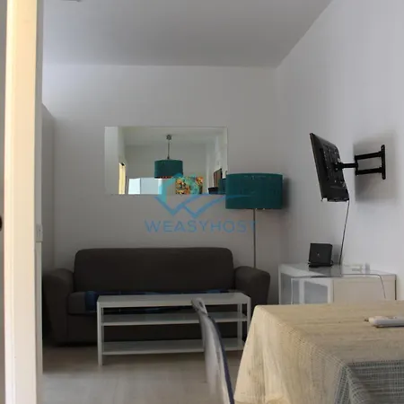 Apartment Cozy Haven Near Caracalla Baths Your In San Giovanni Rom